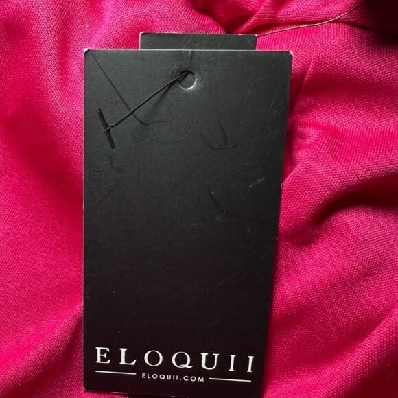 Eloquii size 24 plus size shorts belted vibrant red sequins. - Picture 4 of 10